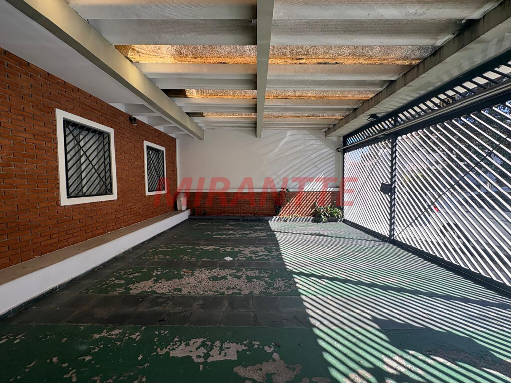 Sobrado de 288m² com 4 quartos em Vila Ede