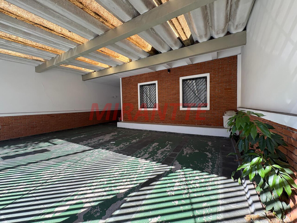 Sobrado de 288m² com 4 quartos em Vila Ede