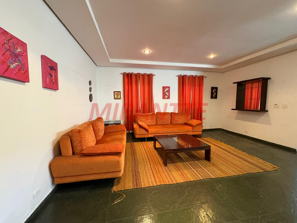 Sobrado de 288m² com 4 quartos em Vila Ede