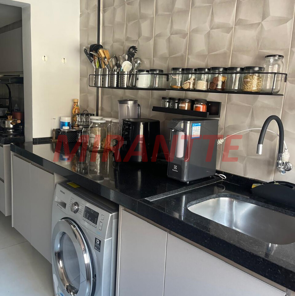 Apartamento de 120m² com 3 quartos em Santa Teresinha