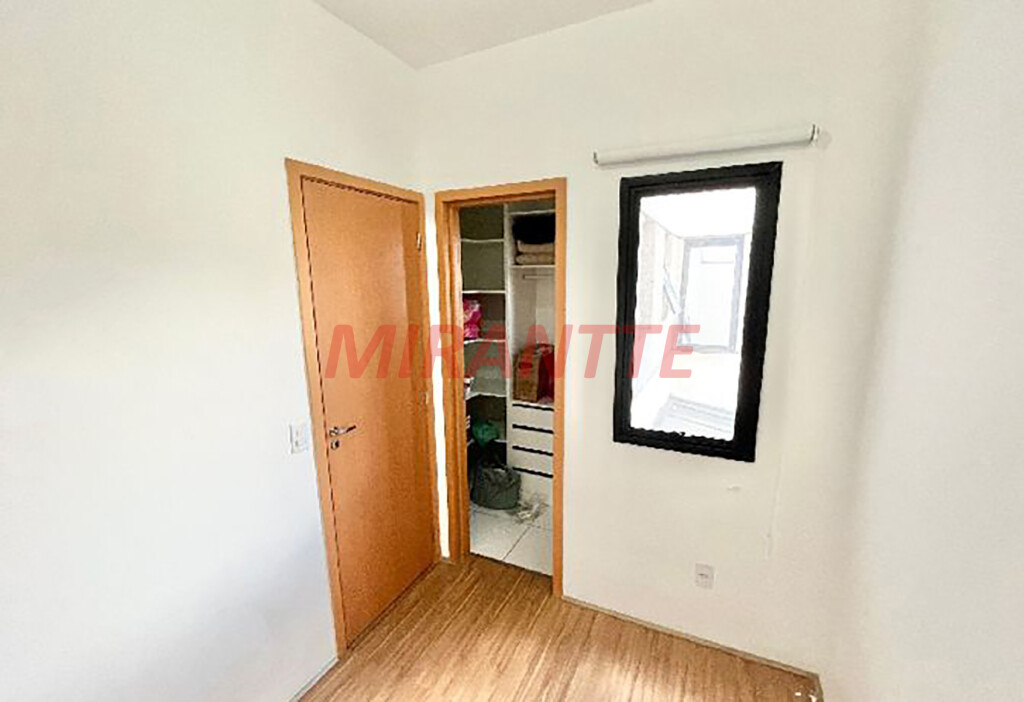 Cond. fechado de 52m² com 2 quartos em Parque Peruche