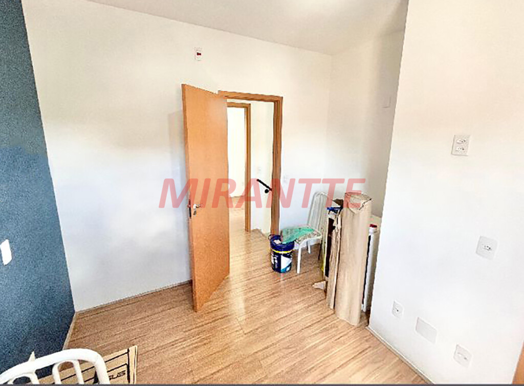 Cond. fechado de 52m² com 2 quartos em Parque Peruche