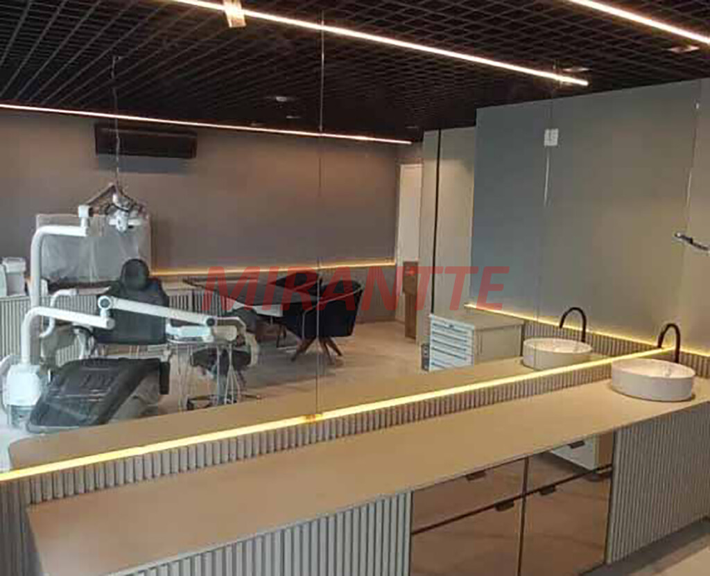 Comercial de 35m² em Santana