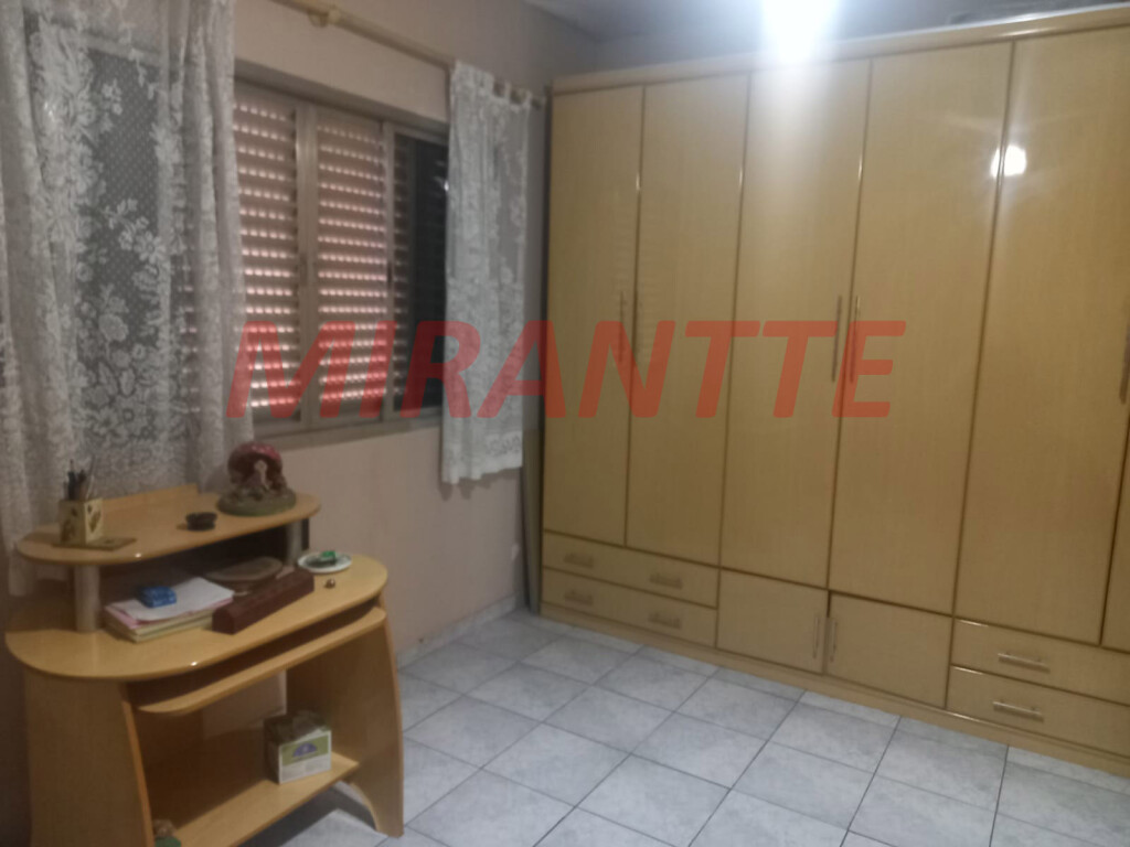 Sobrado de 1975m² com 3 quartos em Parque Novo Mundo