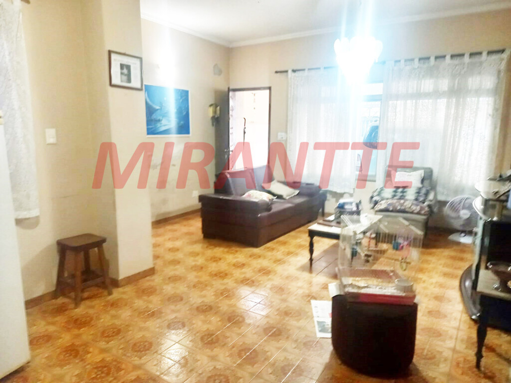 Sobrado de 1975m² com 3 quartos em Parque Novo Mundo