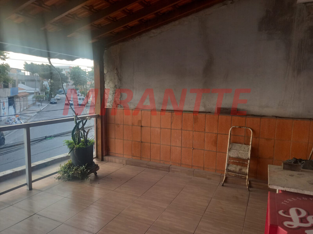Sobrado de 1975m² com 3 quartos em Parque Novo Mundo
