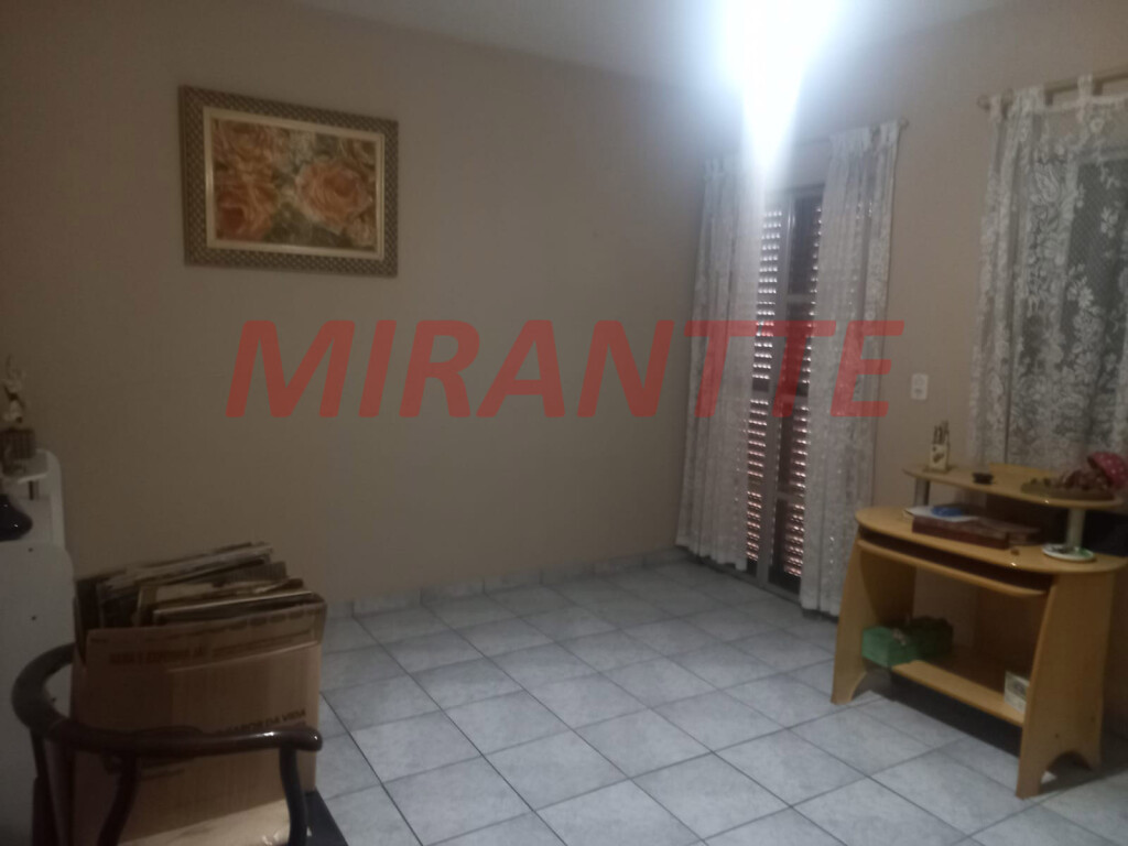 Sobrado de 1975m² com 3 quartos em Parque Novo Mundo
