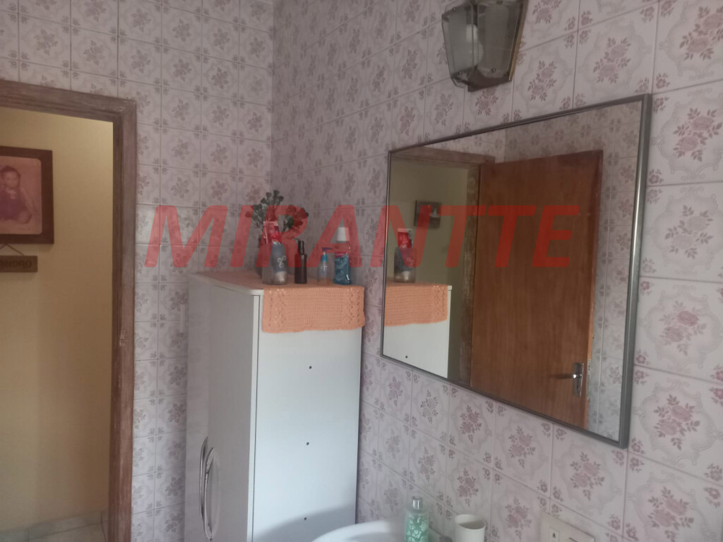 Sobrado de 1975m² com 3 quartos em Parque Novo Mundo