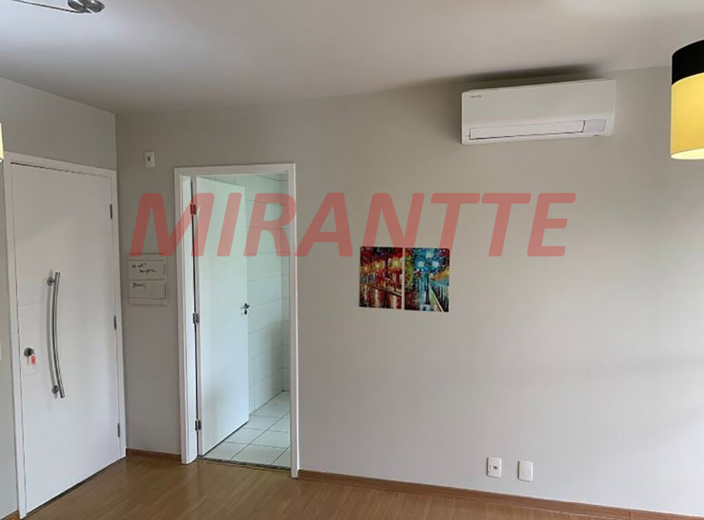 Apartamento de 62m² com 2 quartos em Moema