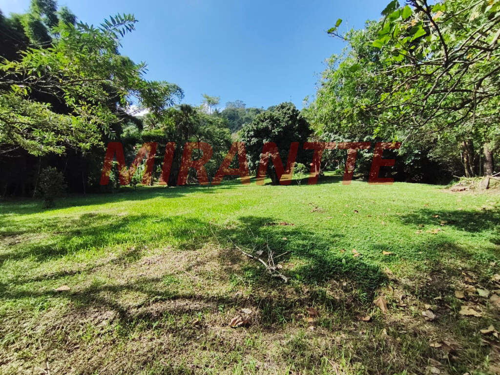 Terreno de 4800m² em Serra da Cantareira