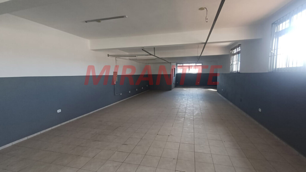 Comercial de 231m² em Vila Medeiros