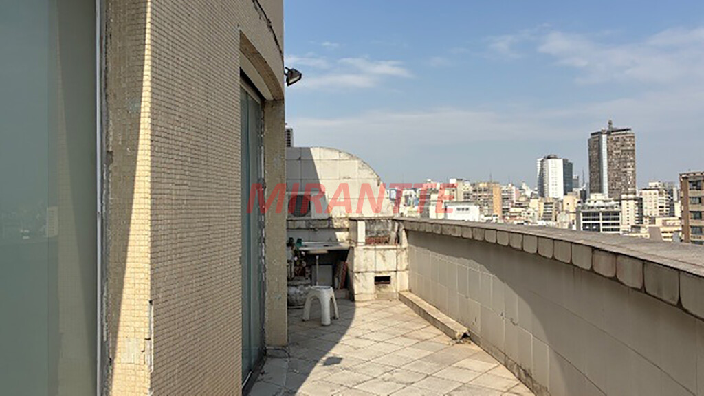 Conjunto comercial de 107m² em Centro