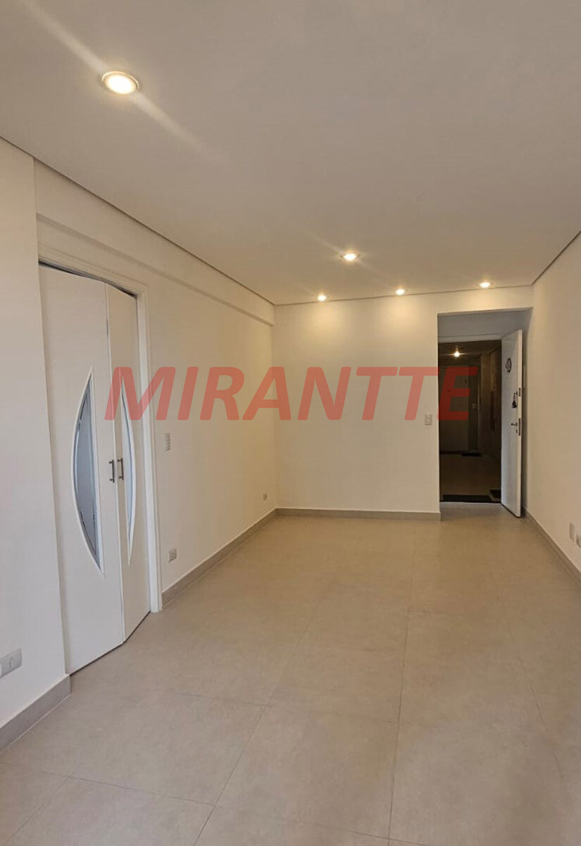 Apartamento de 68m² com 2 quartos em Água Fria