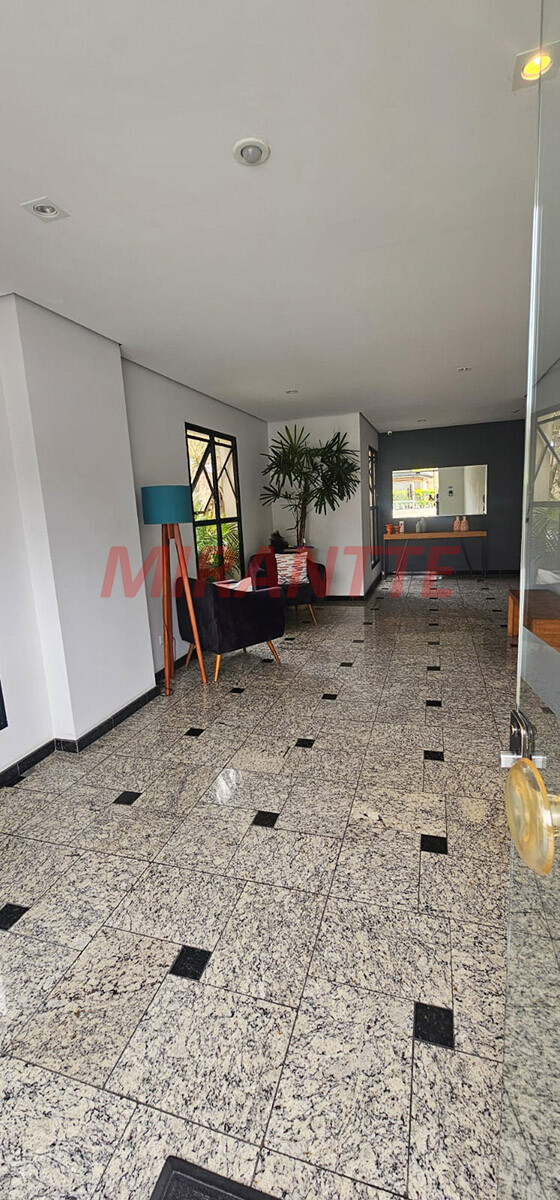 Apartamento de 68m² com 2 quartos em Água Fria