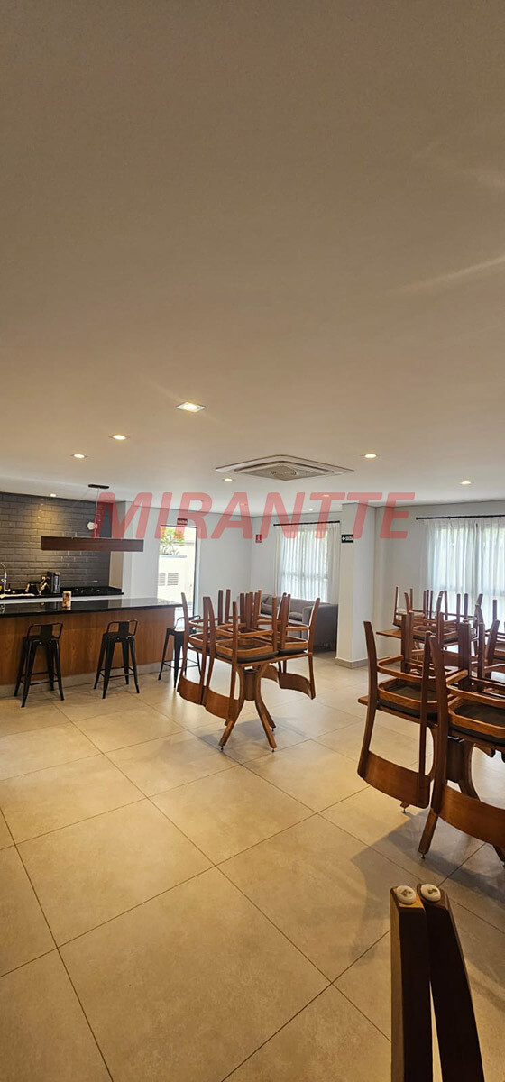 Apartamento de 68m² com 2 quartos em Água Fria