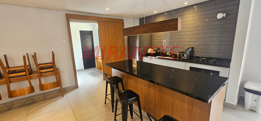 Apartamento de 68m² com 2 quartos em Água Fria