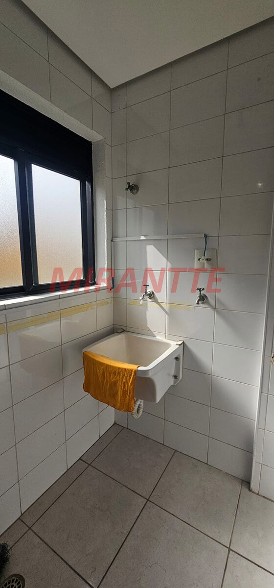 Apartamento de 68m² com 2 quartos em Água Fria