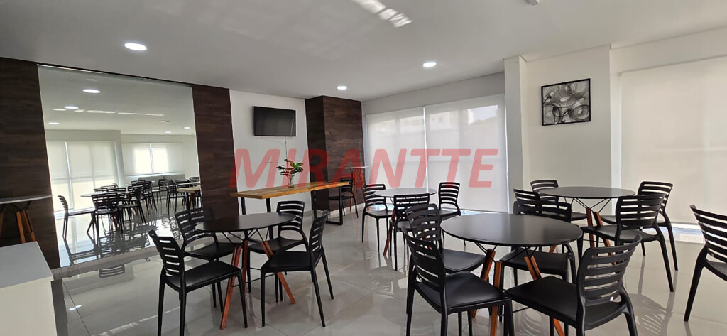 Apartamento de 55m² com 2 quartos em Parada  Inglesa