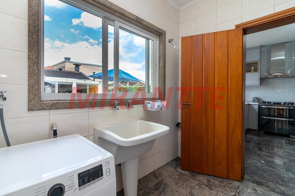 Sobrado de 364m² com 4 quartos em Jardim do Colégio (Zona Norte)