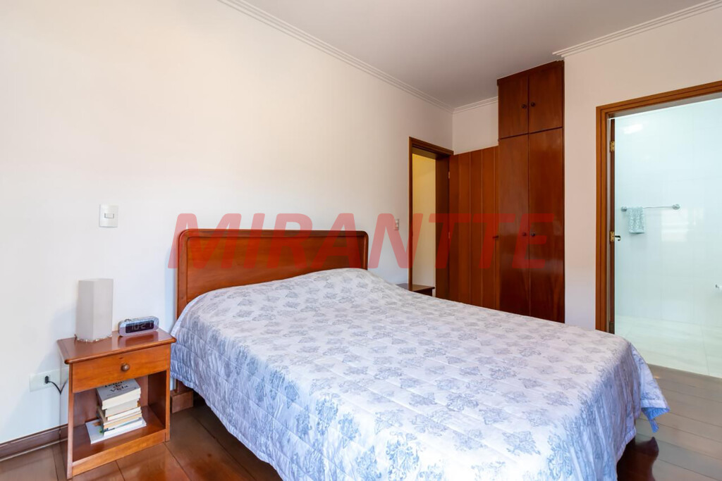 Sobrado de 364m² com 4 quartos em Jardim do Colégio (Zona Norte)
