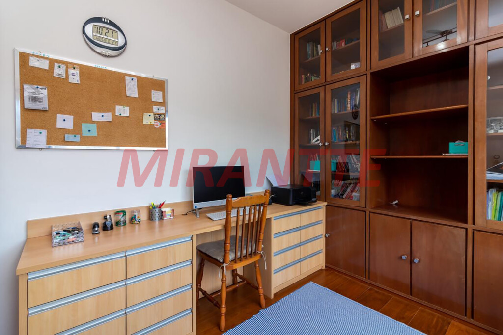 Sobrado de 364m² com 4 quartos em Jardim do Colégio (Zona Norte)