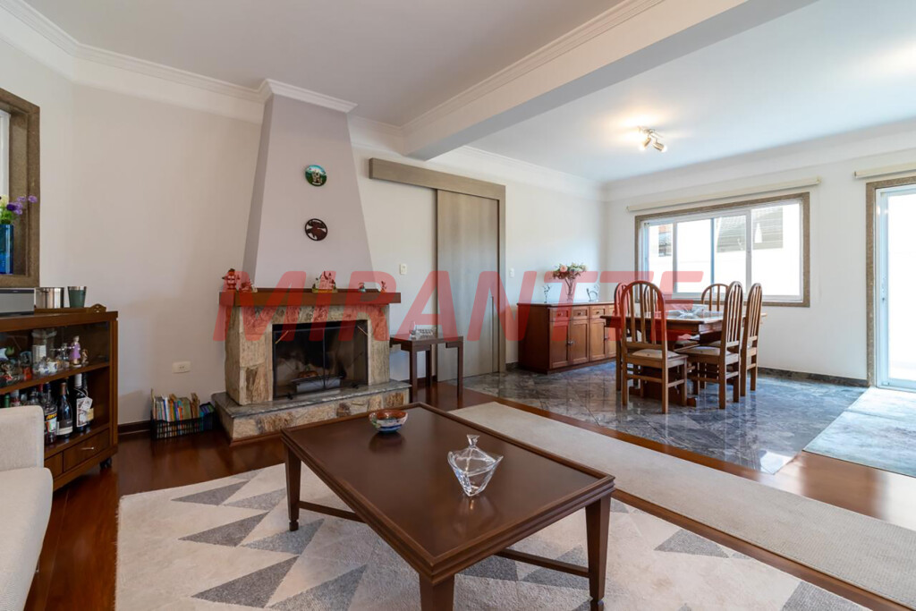 Sobrado de 364m² com 4 quartos em Jardim do Colégio (Zona Norte)