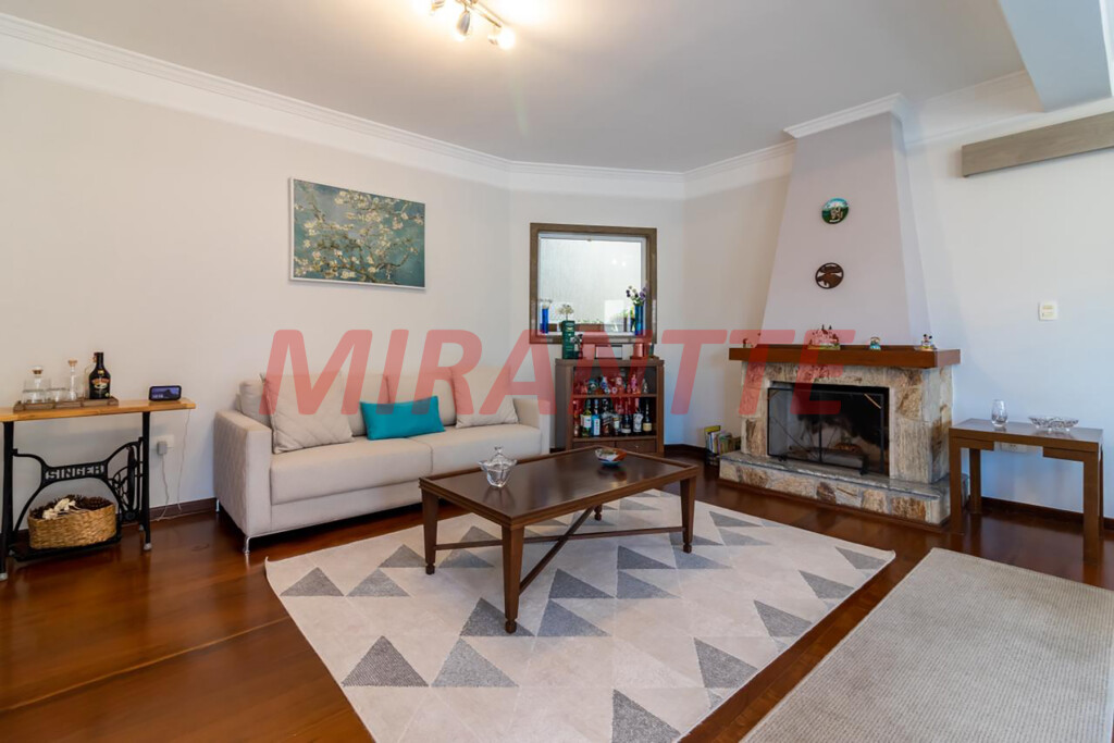 Sobrado de 364m² com 4 quartos em Jardim do Colégio (Zona Norte)