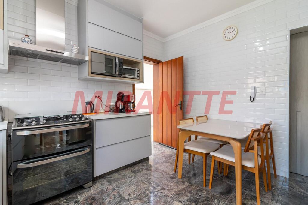 Sobrado de 364m² com 4 quartos em Jardim do Colégio (Zona Norte)