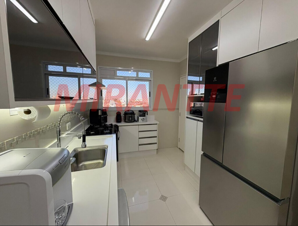 Apartamento de 160m² com 3 quartos em Santa Teresinha