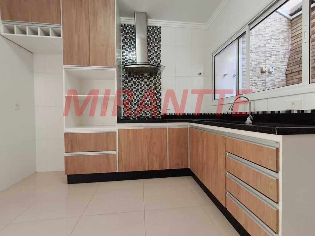 Cond. fechado de 67m² com 2 quartos em Horto Florestal