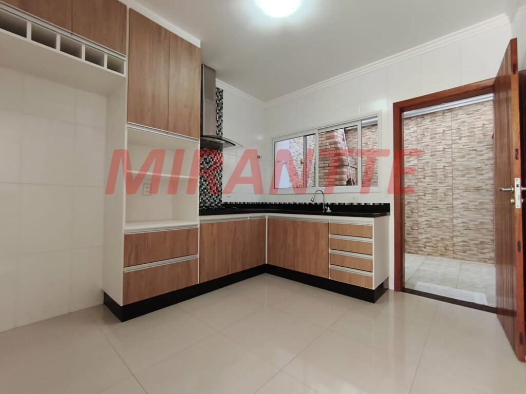 Cond. fechado de 67m² com 2 quartos em Horto Florestal