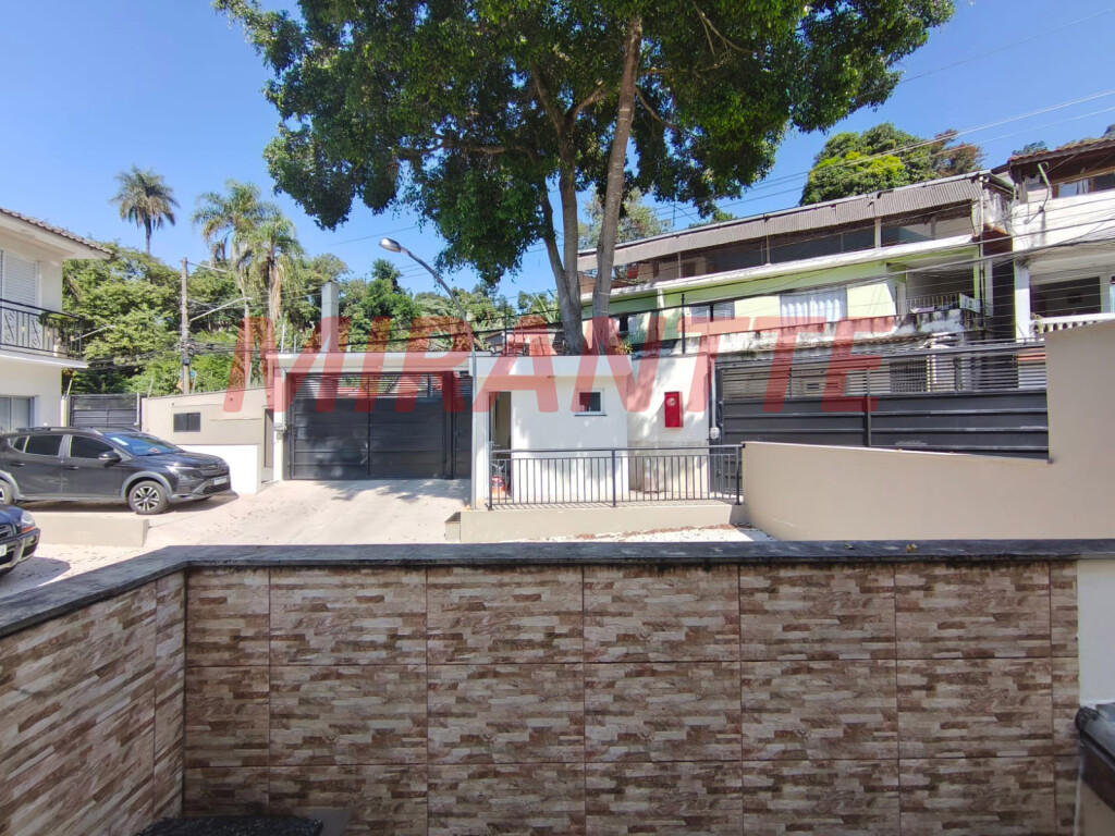 Cond. fechado de 67m² com 2 quartos em Horto Florestal