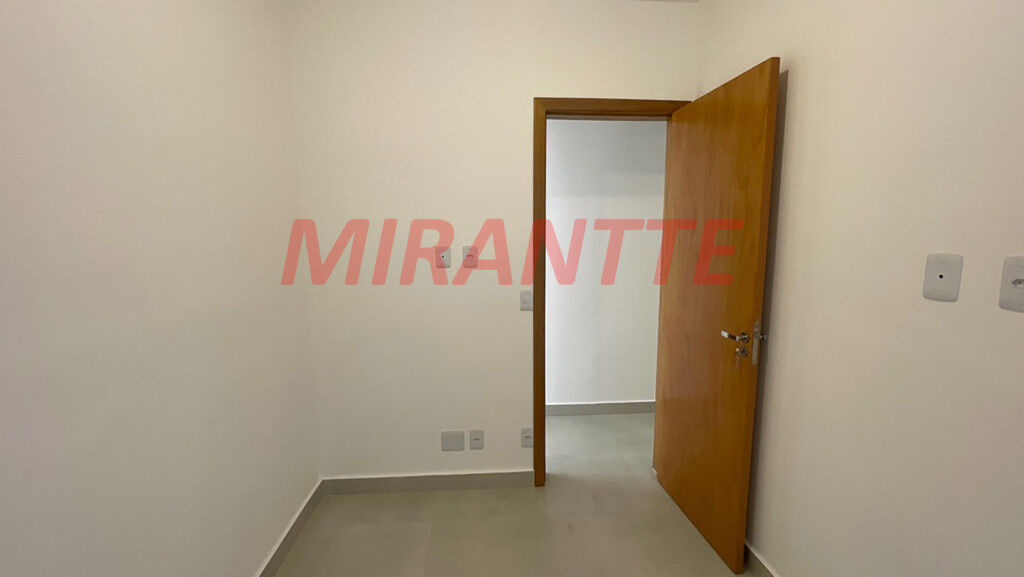 Apartamento de 36m² com 2 quartos em Moinho Velho
