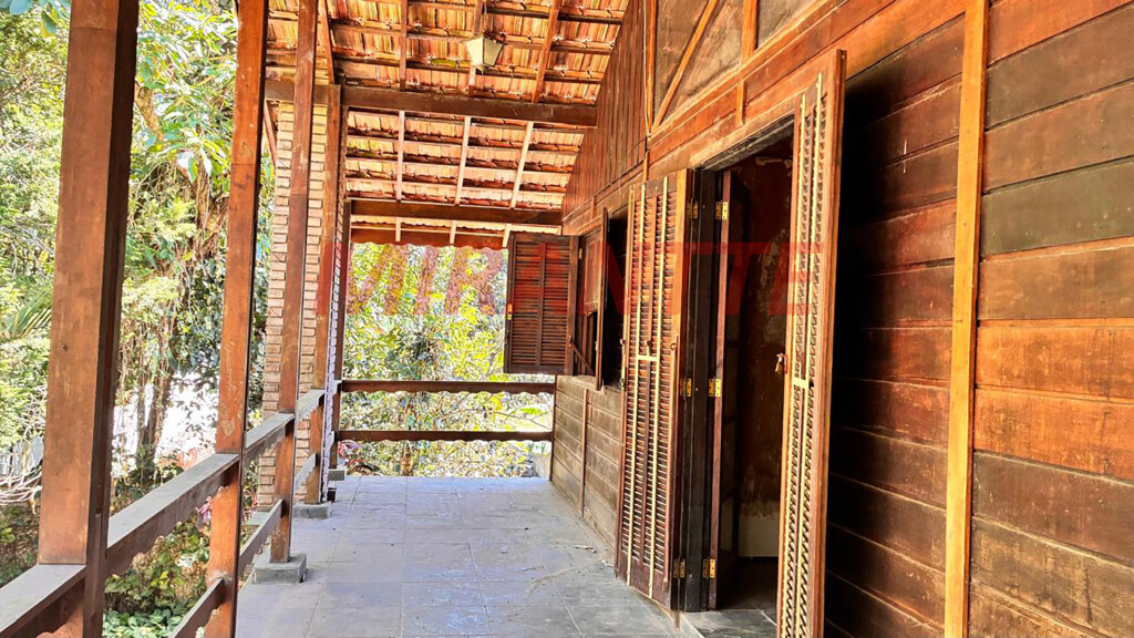 Casa terrea de 244m² com 5 quartos em Mantiqueira