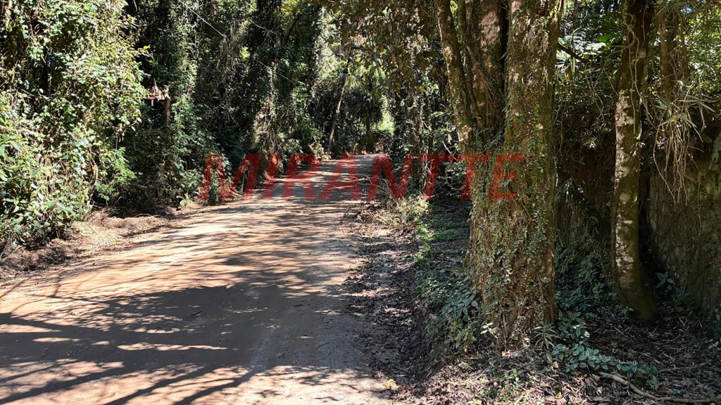Casa terrea de 244m² com 5 quartos em Mantiqueira