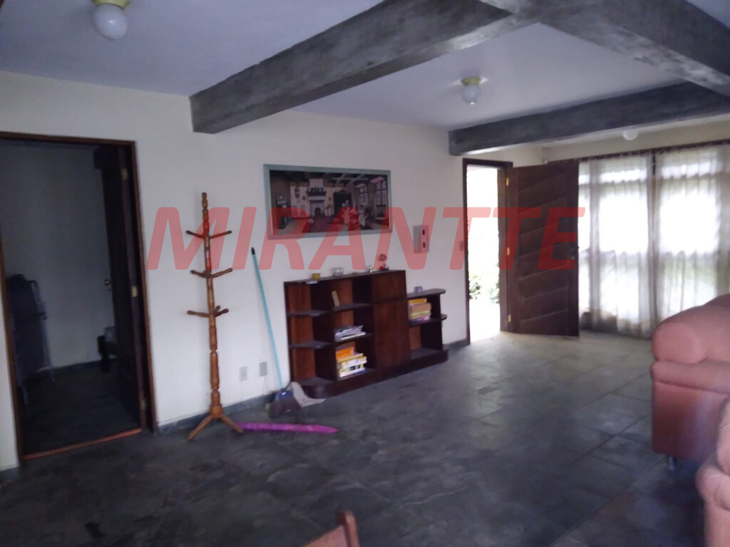 Casa terrea de 244m² com 5 quartos em Mantiqueira
