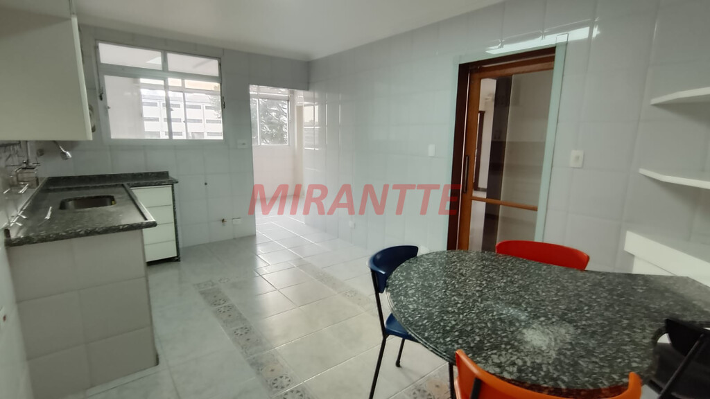 Apartamento de 140m² com 3 quartos em Santana