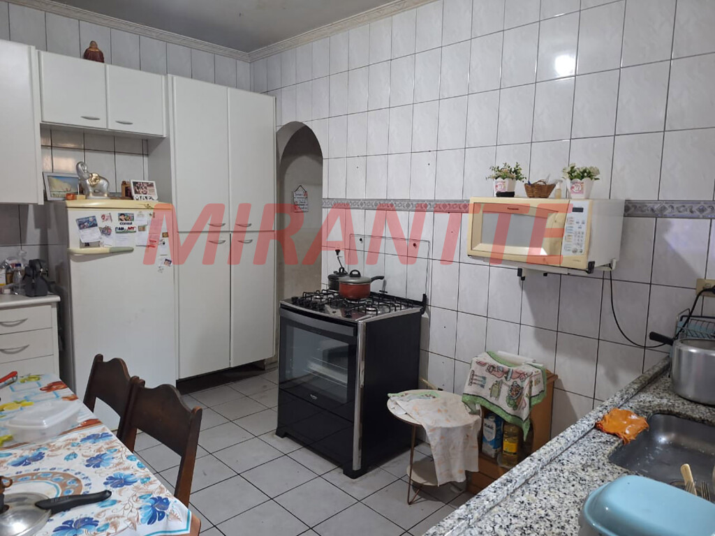 Casa terrea com 4 quartos em Tremembe
