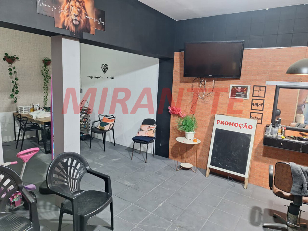 Casa terrea com 4 quartos em Tremembe