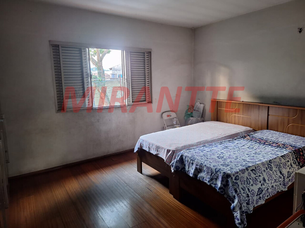 Casa terrea com 4 quartos em Tremembe