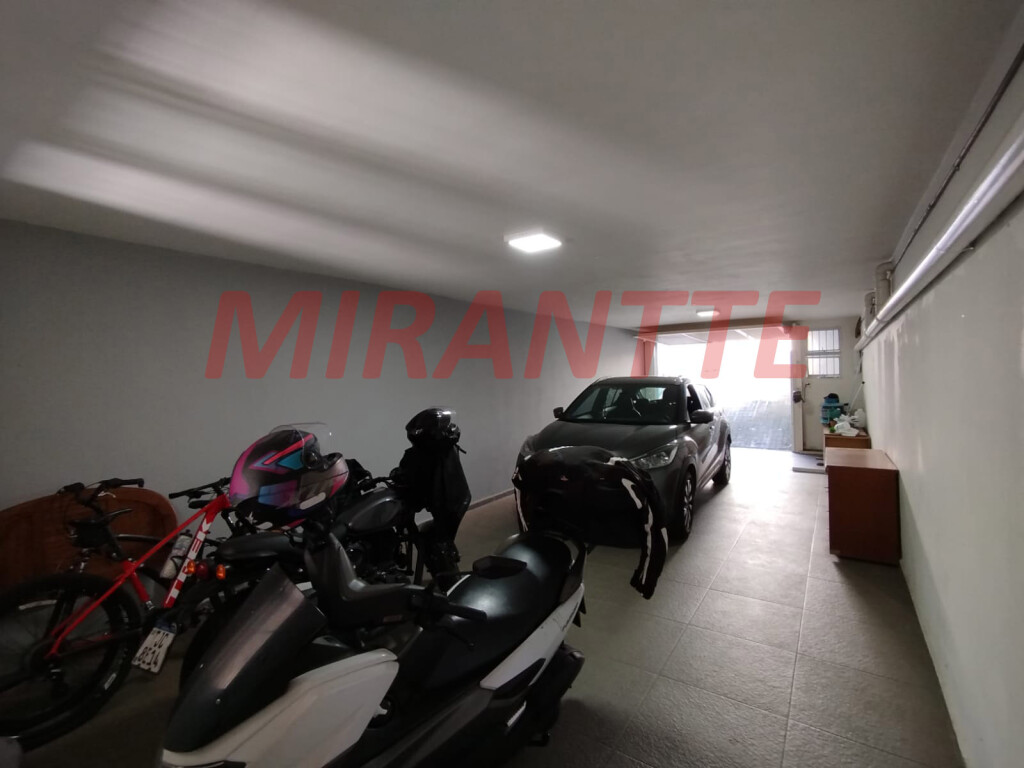 Sobrado de 179m² com 3 quartos em Horto Florestal