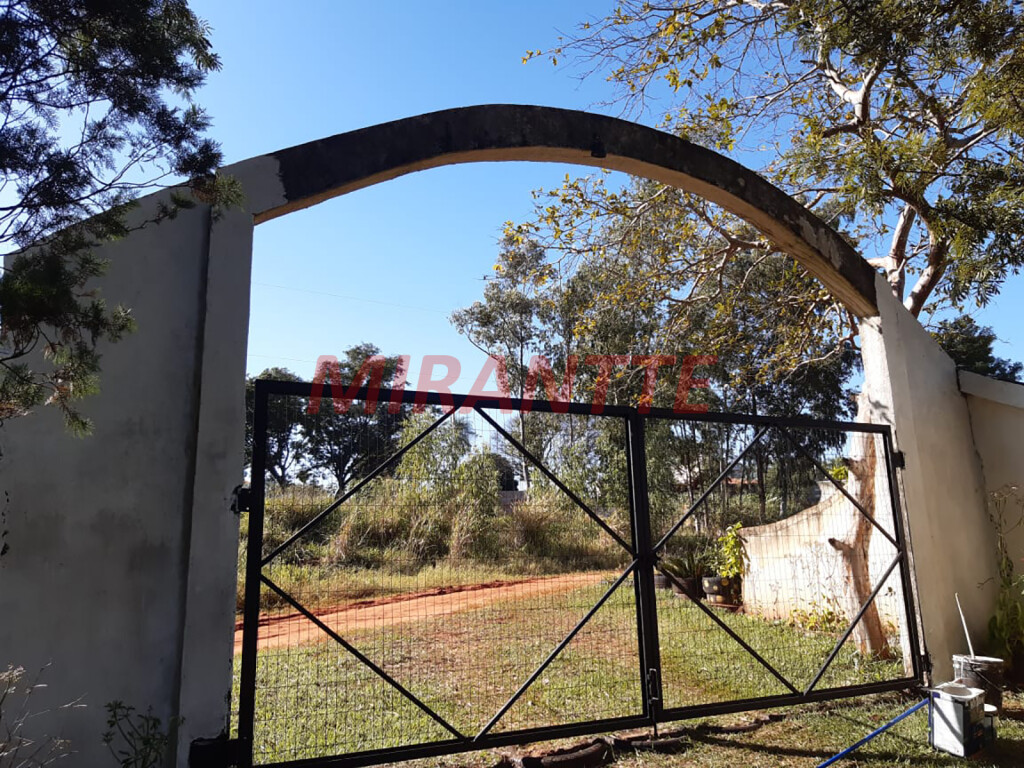 ChÁcara com 2 quartos em Área Rural