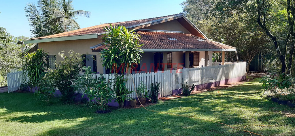 ChÁcara com 2 quartos em Área Rural