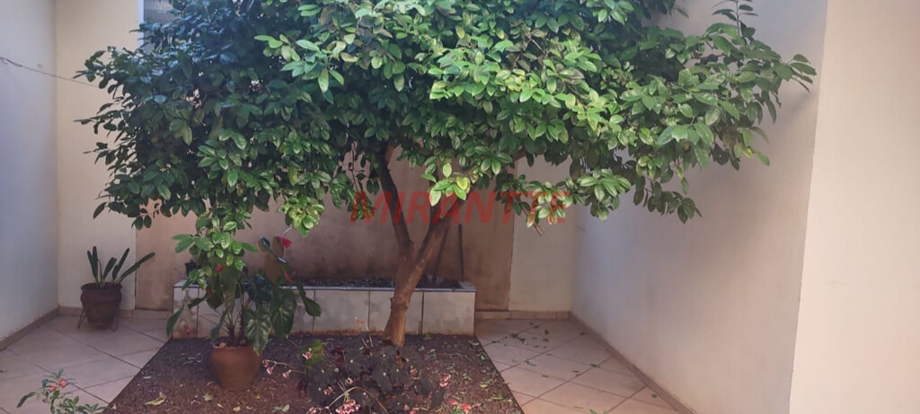 Casa terrea de 120m² com 4 quartos em Zona II