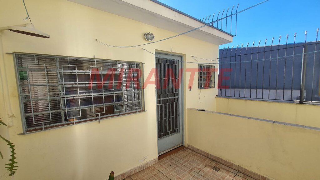 Sobrado de 132m² com 3 quartos em Água Fria