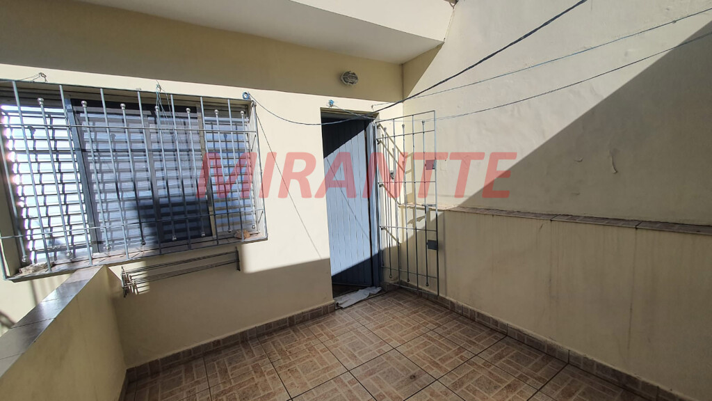 Sobrado de 132m² com 3 quartos em Água Fria