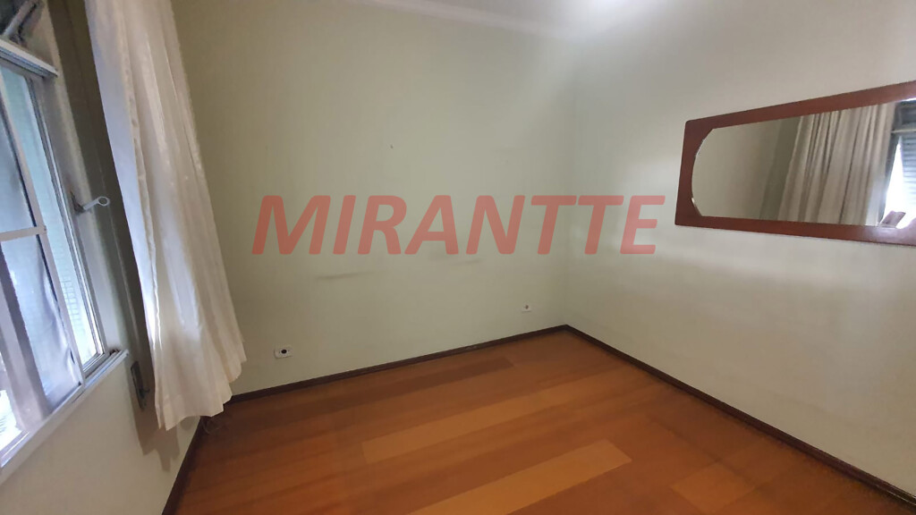 Sobrado de 132m² com 3 quartos em Água Fria