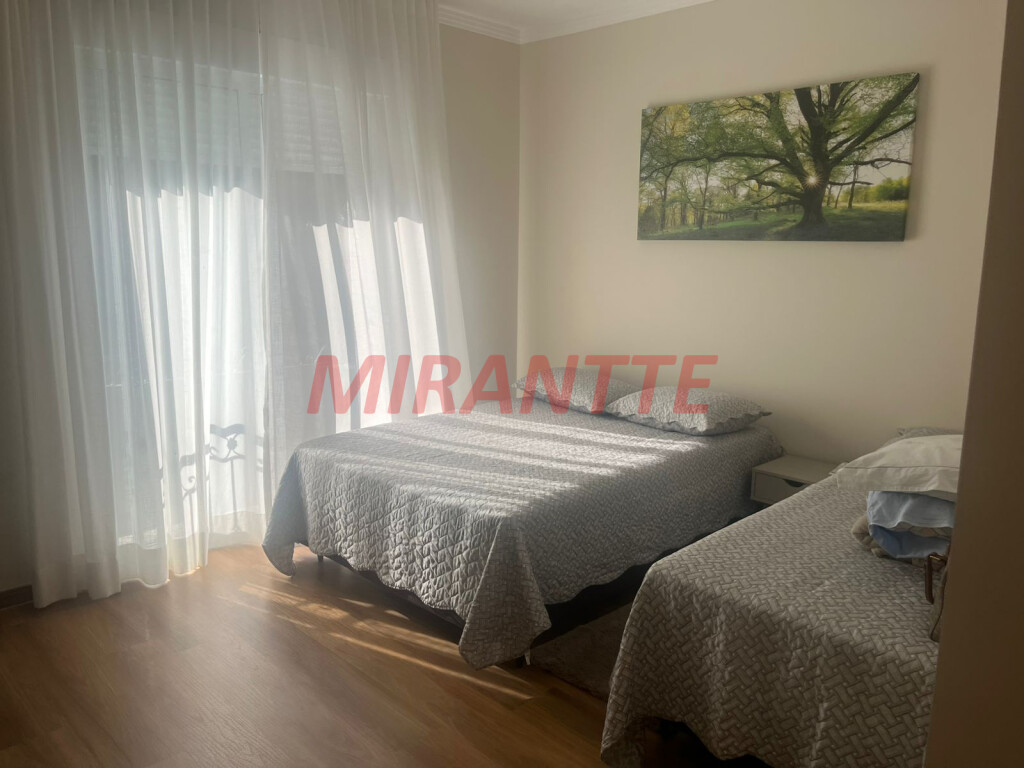 Casa terrea de 205m² com 3 quartos em Serra da Cantareira
