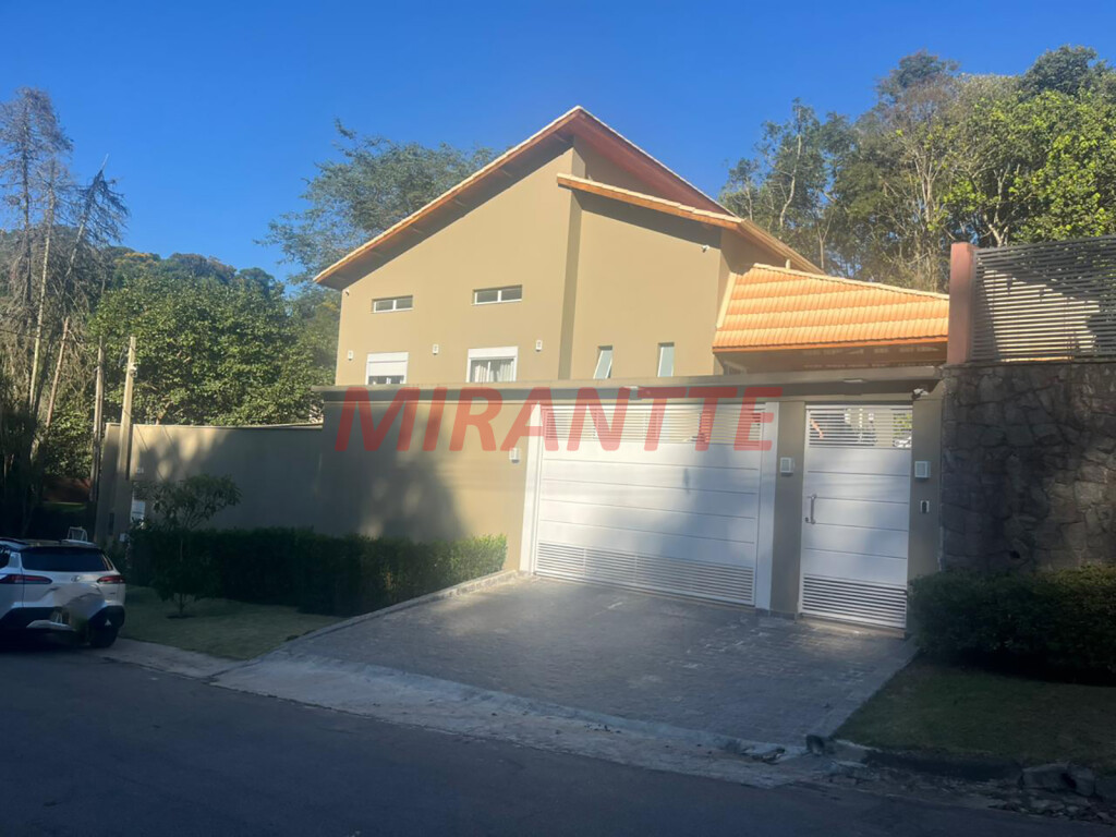 Casa terrea de 205m² com 3 quartos em Serra da Cantareira