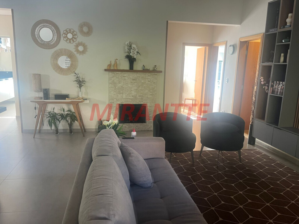 Casa terrea de 205m² com 3 quartos em Serra da Cantareira